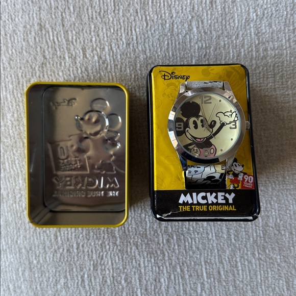 Disney Mickey Mouse 90th Anniversary Commemorative Watch in original yellow tin - Picture 7 of 7